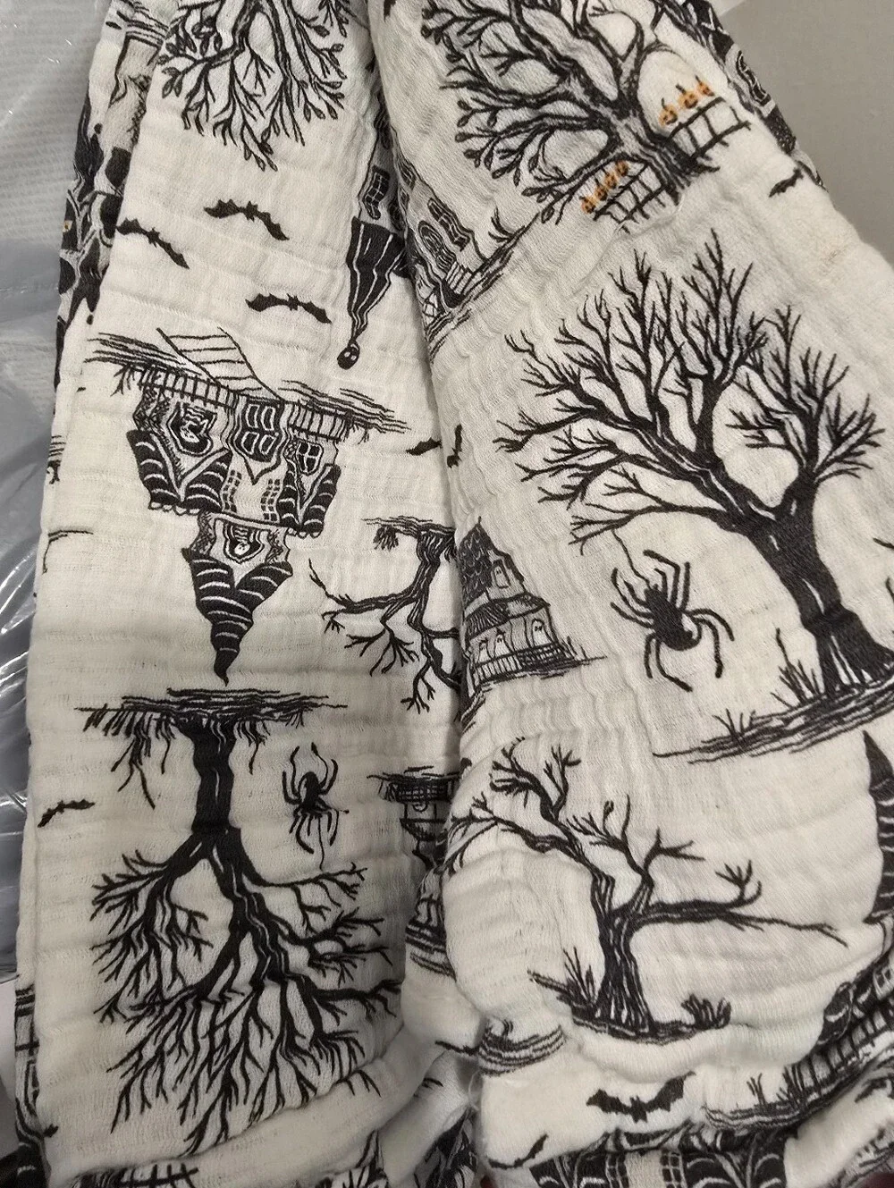 Envogue Lunaville Haunted Village Kitchen Towels - Set of 3